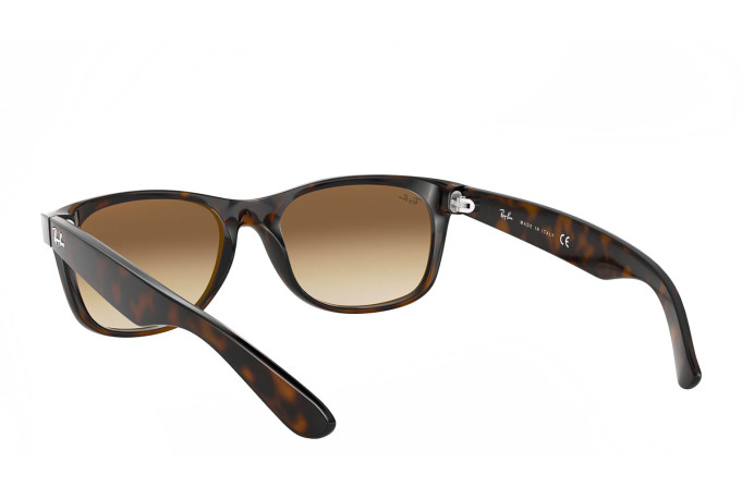 RB2132 New Wayfarer